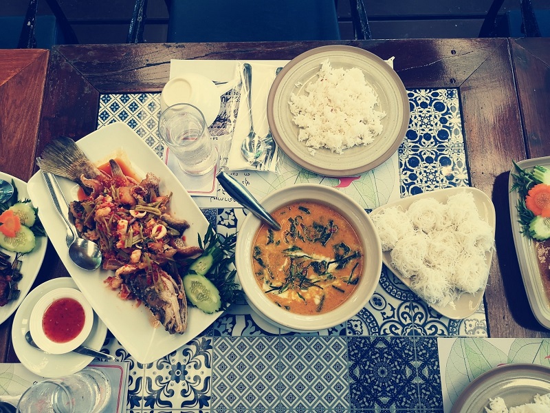 7 best restaurants to experience cuisine in Phuket