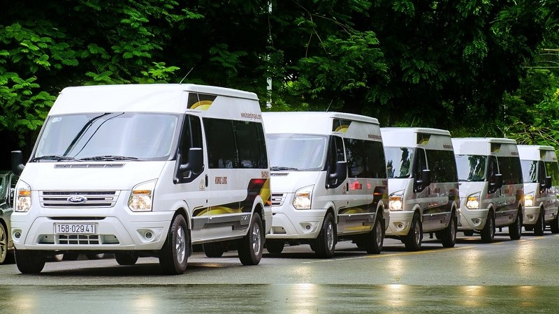 Private minivan for Hanoi - Halong transfer