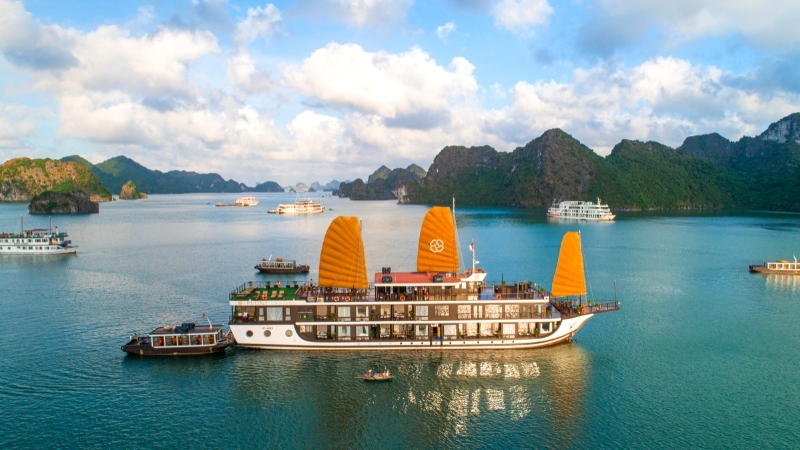 Cat Ba Island cruise from Hanoi