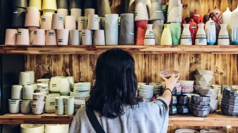 Buy pottery in Vietnam