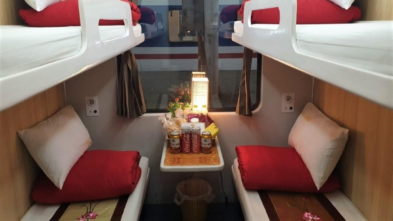 First class train from Hanoi to Hue