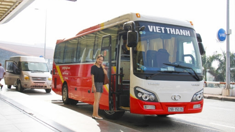 Hanoi Airport shuttle bus operate by Vietjet