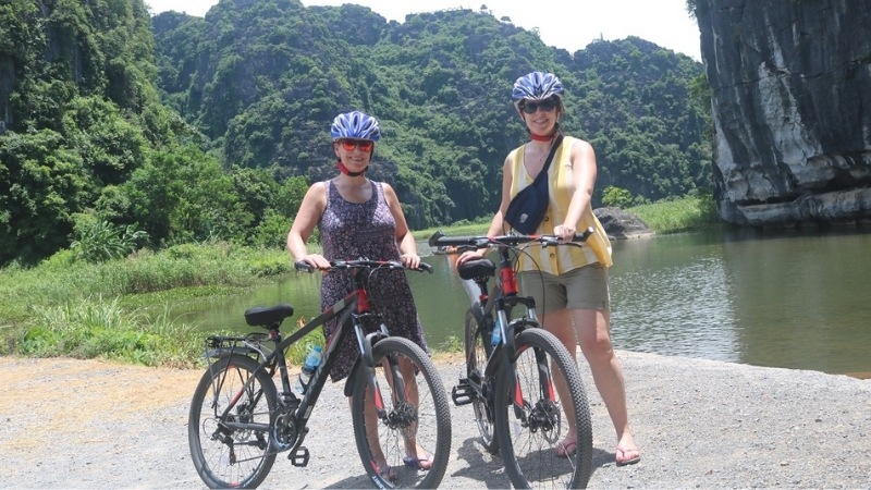 Cycling to Tam Coc Ninh Binh