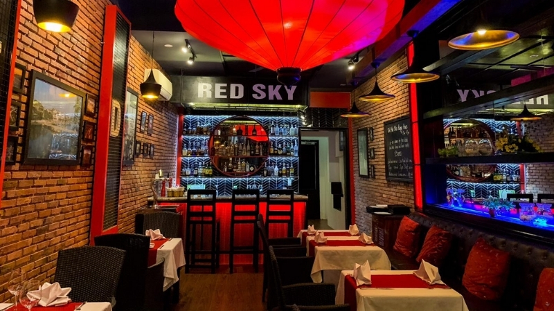 Red Sky bar & Restaurant