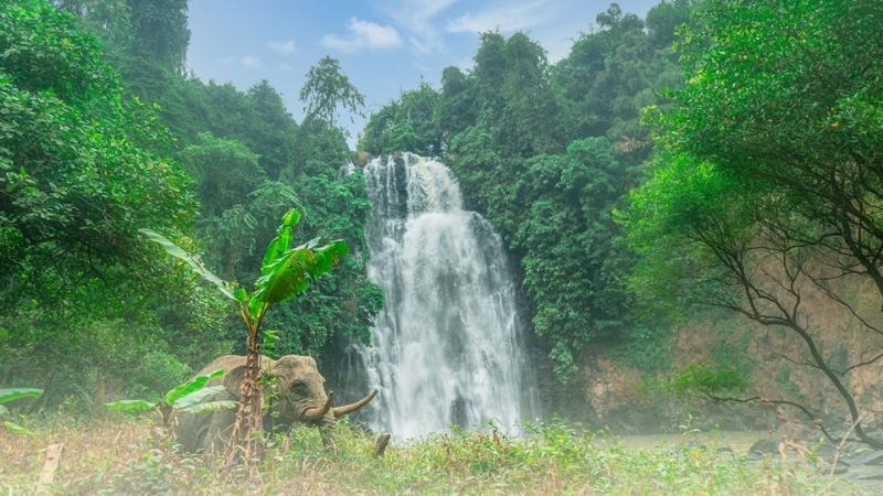 Bo Bla Waterfall