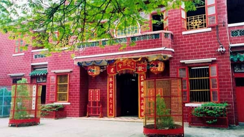 Khanh Van Nam Vien Temple