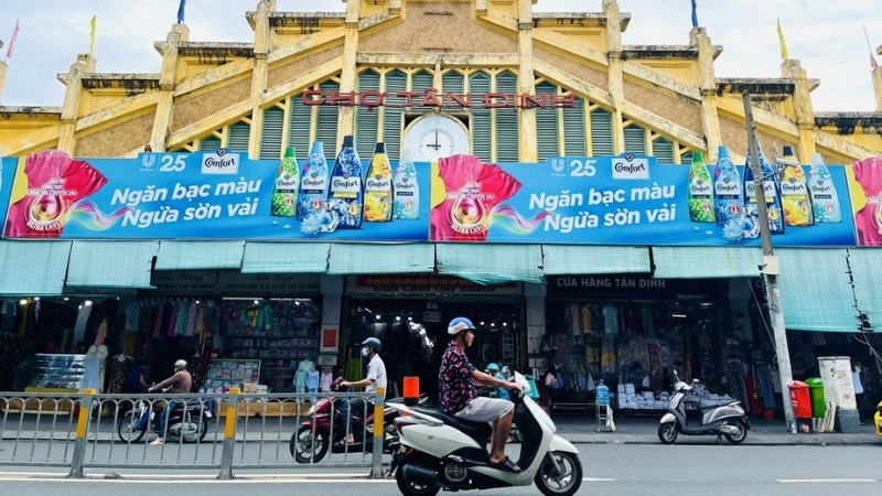 Tan Dinh Market 