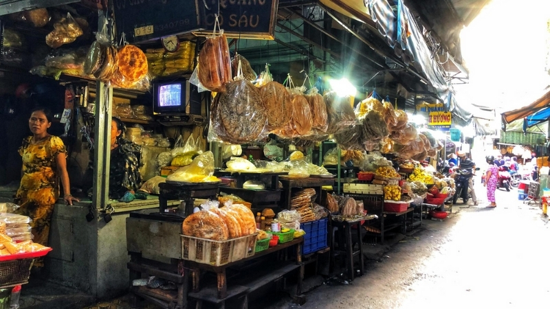 Ba Hoa Market 