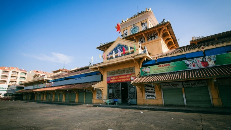 Binh Tay market 