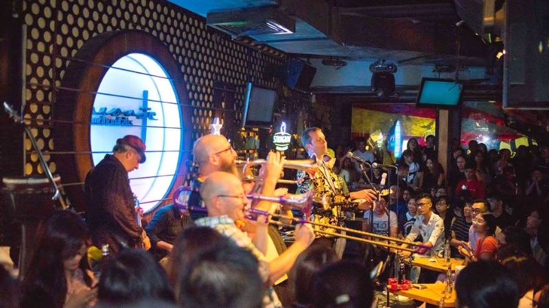 Acoustic Bar Saigon