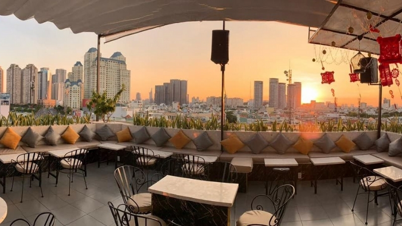 Sunset view in Sky Garden & Lounge