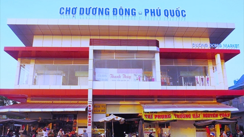 Duong Dong market