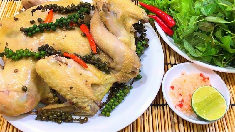 Ga Hap Tieu Xanh – Garden chicken with green pepper