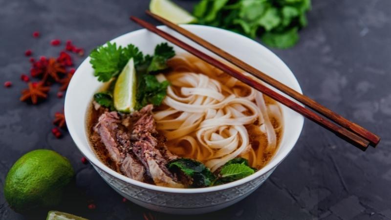 Rice Noodle Soup - Top 30 famous Vietnamese food