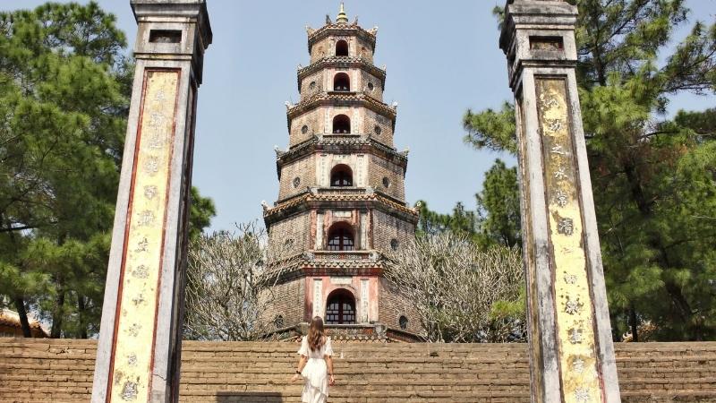Vietnam Itinerary 3 Weeks Thien Mu Pagoda