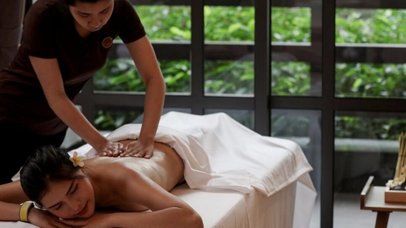 Shiatsu Massage at Yoko Onsen Quang Hanh
