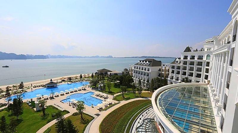 Vinpearl Halong Outdoor Swimming Pools