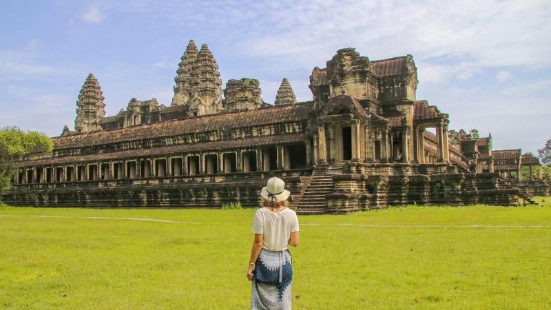Discover Angkor Temple on 10 Days in Cambodia