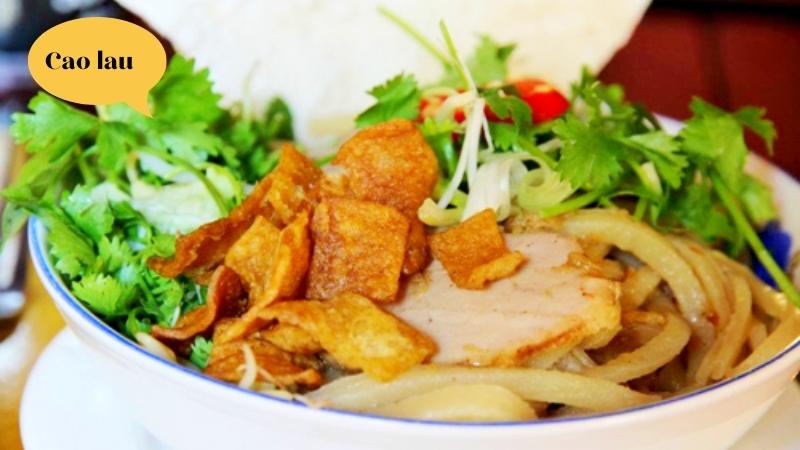 cao lau - best dish in Hoi An