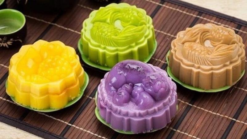 Jelly mooncakes have a refreshing taste after fridged