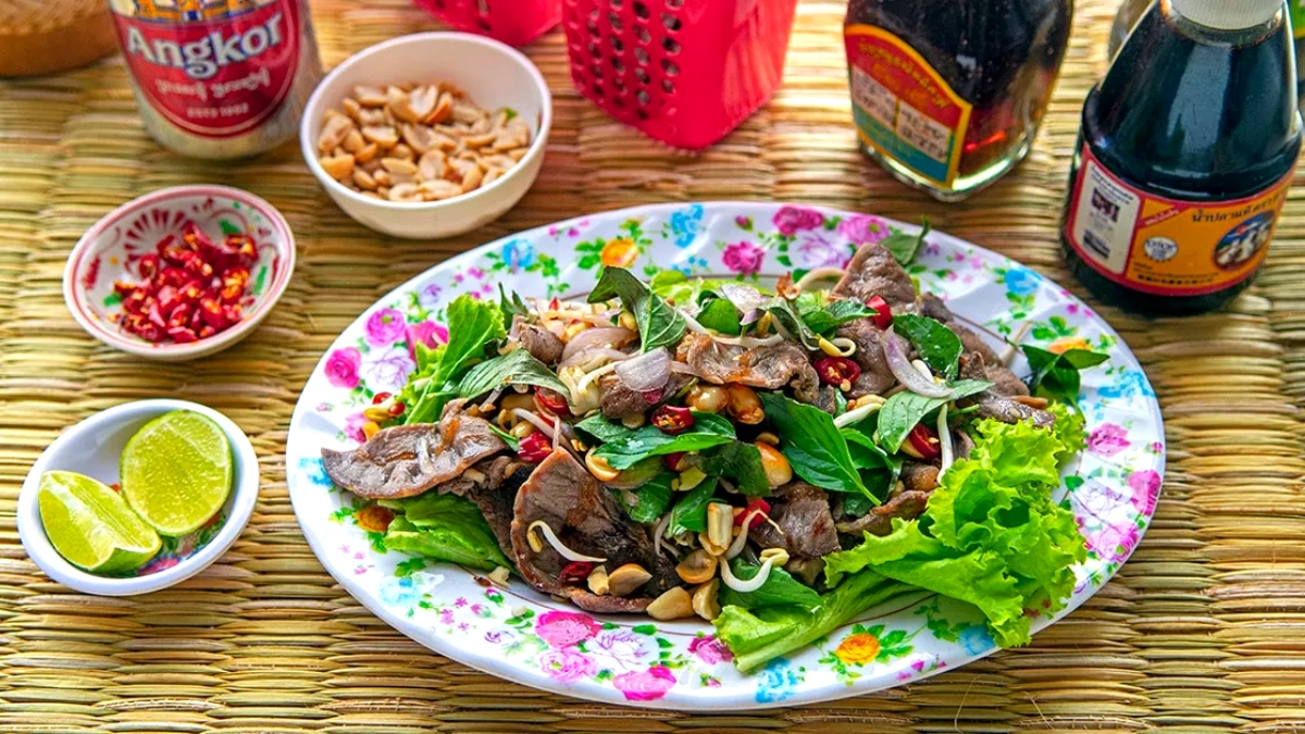 Grilled Beef Salad - Nhoam Sach Ko