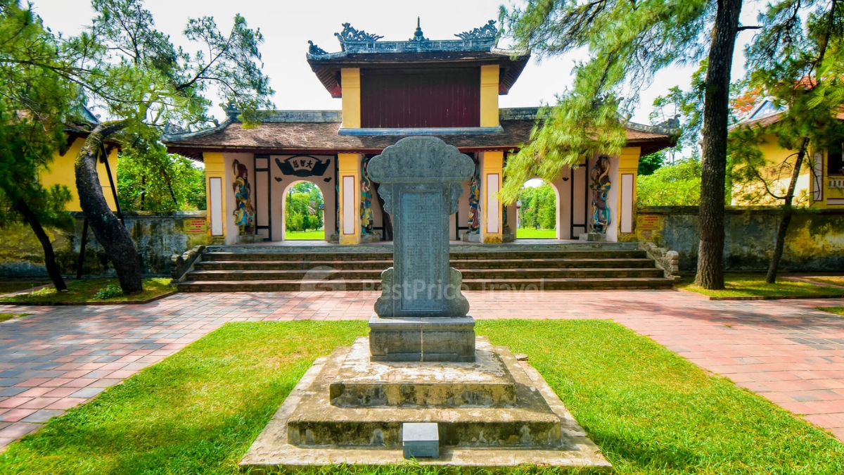 Inside The Thien Mu Pagoda