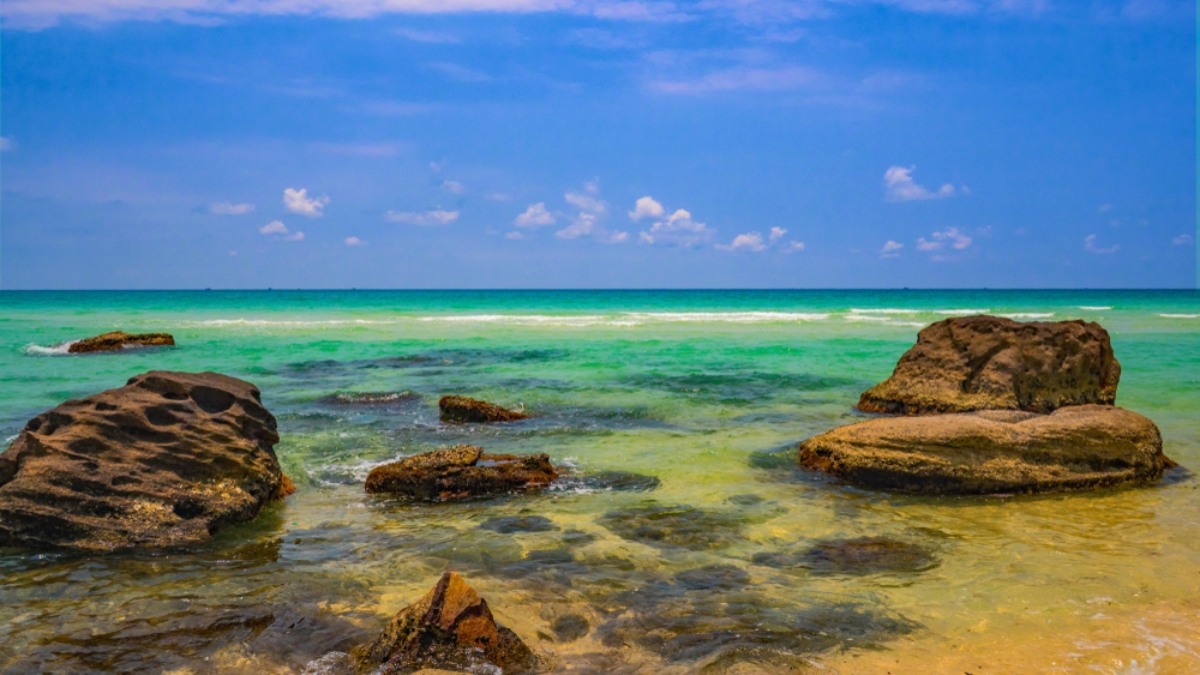 Bai Sao Beach - An Ideal Place For Beach Relaxation