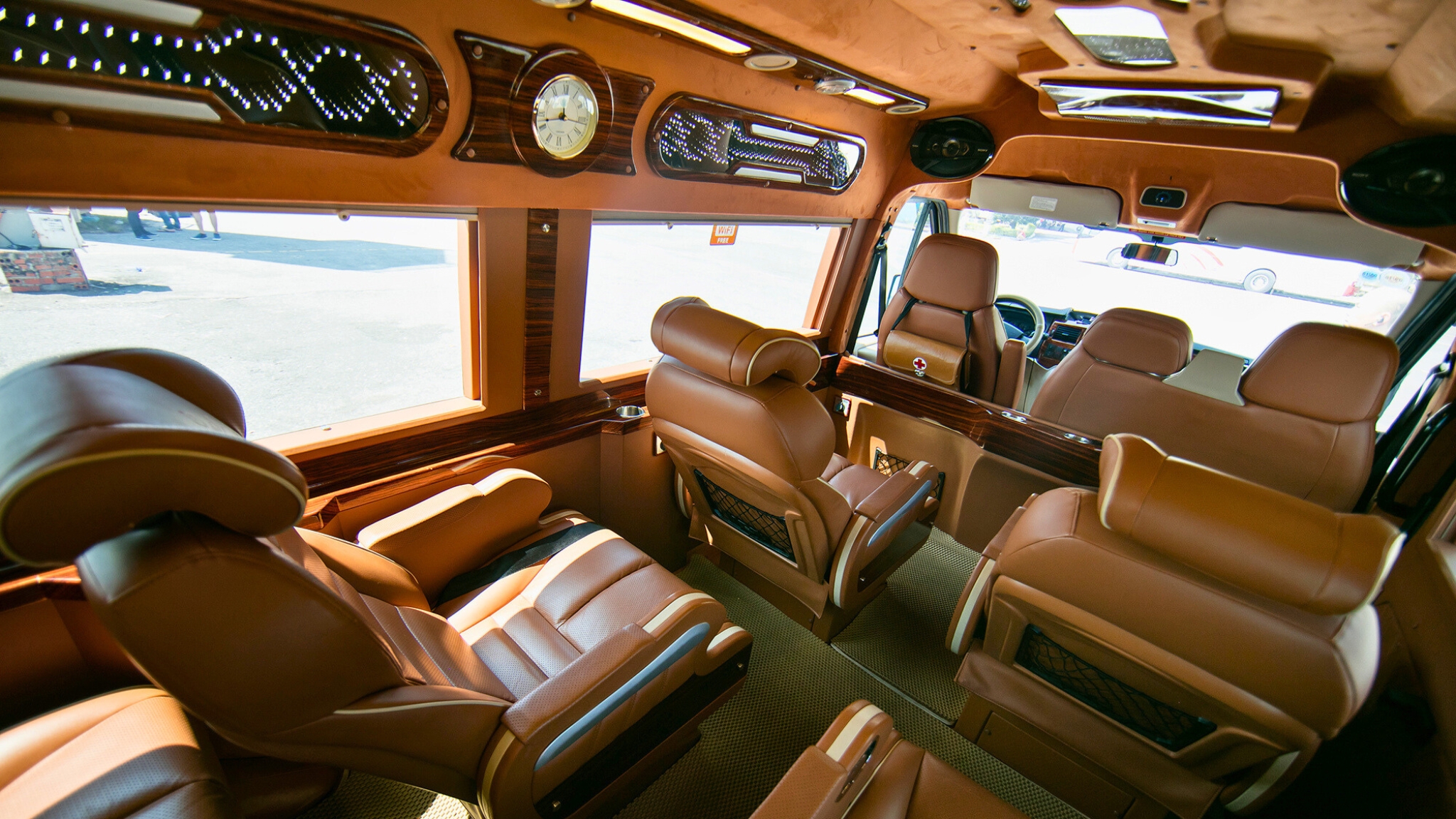 Luxury Shuttle Bus Is Better Than Standard Ones In Many Factors