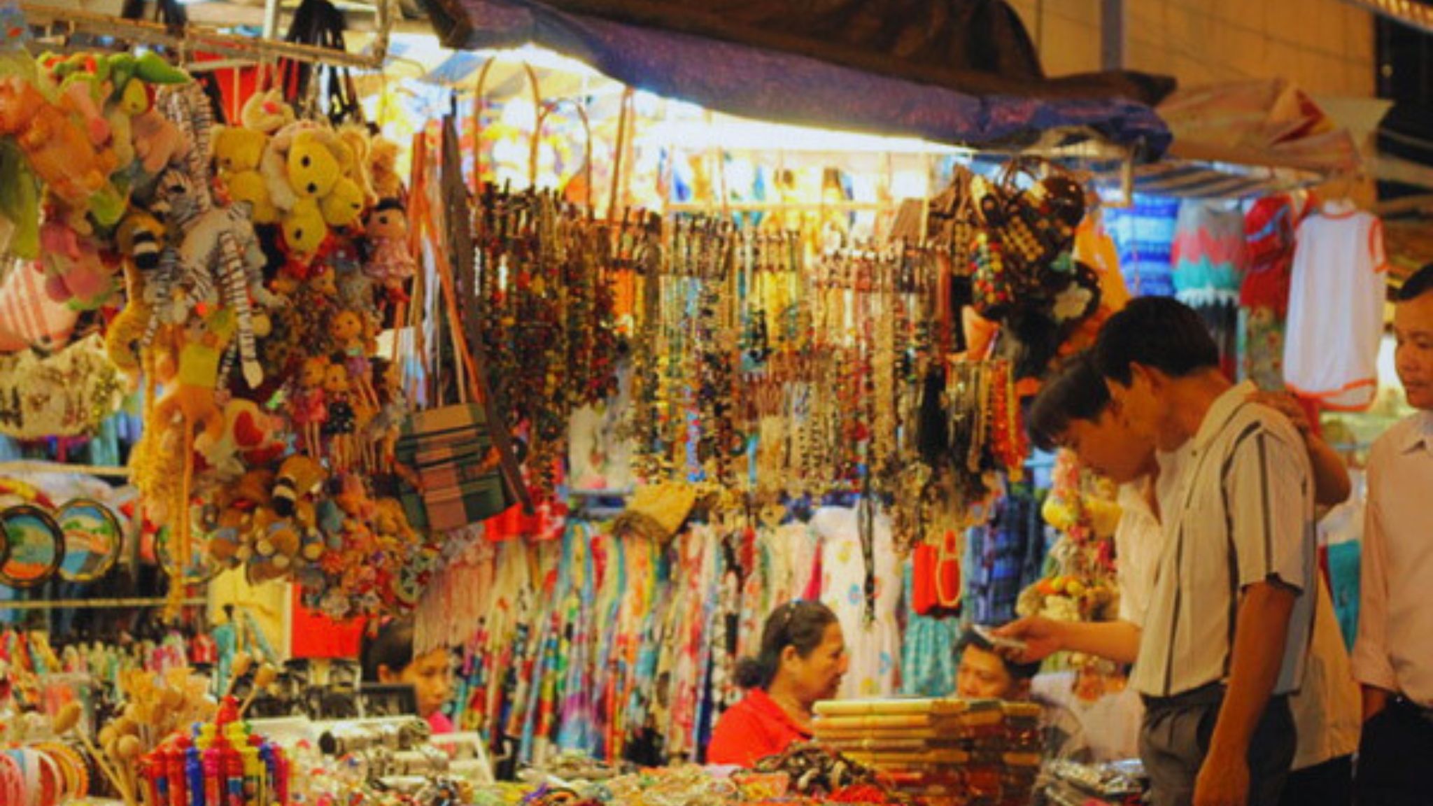 Top 7 Things To Buy In Halong Bay