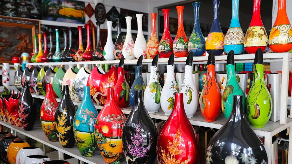 Lacquerware In Vietnam Is Famous For Its Unique Artistic Style