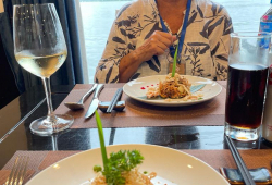 Impressive food deocr on Halong cruise