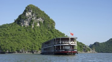 Pandaw Cruise Halong Bay & Red River 11 days