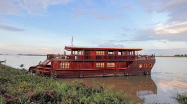 Mekong Dawn Cruise Upstream 4 Days: Phnom Penh – Siem Reap