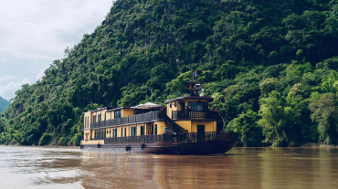 Heritage Line Anouvong Cruise Downstream 4 days: Huay Xai - Luang Prabang