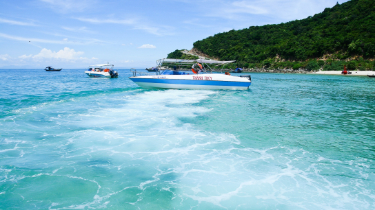 Discover Nha Trang by Speedboat Full Day