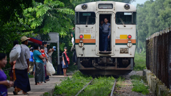 Yangon Highlight with Circular Train Full day