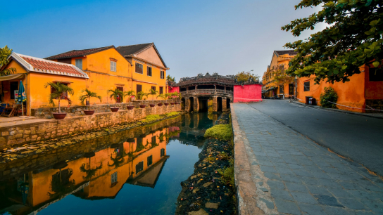 Hue and Hoi An At A Glance 4 days