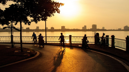 Hanoi Sunset Biking & Food Tour Half day