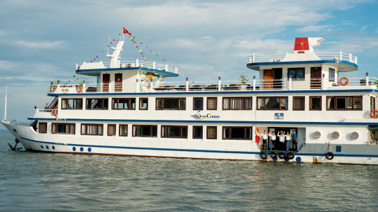 Halong Bay Cruise Package from Hanoi with Transfer 2 Days