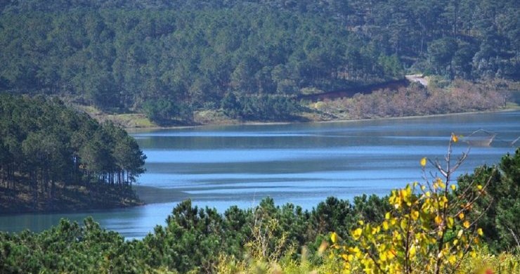 The Romantic Tuyen Lam Lake