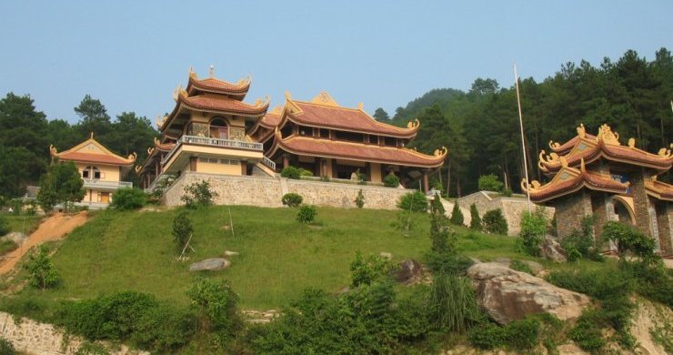 Truc Lam pagoda