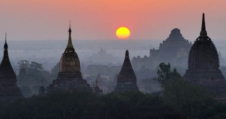 Myanmar Bagan Sunset 2 1024x460