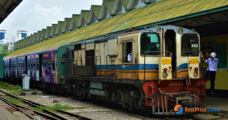 Yangon Cicurlar Train