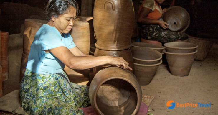 Traditional Pottery Workshop