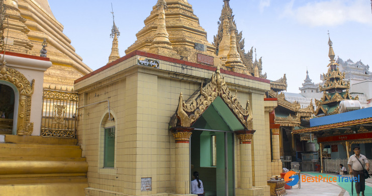 Sule Pagoda (6)