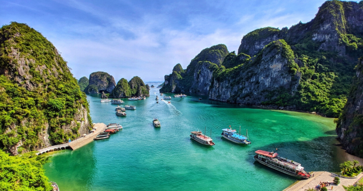 North & South Vietnam Exploration Group Tour In 7 Days