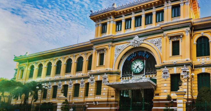 Day 2 Visit The Old Post Office, A Famous Tourist Attraction In Ho Chi Minh City