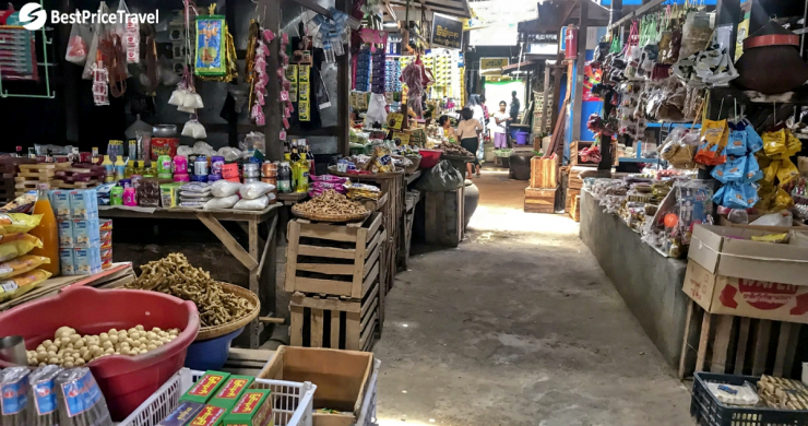 Day 2 Explore The Colourful Naung U Market