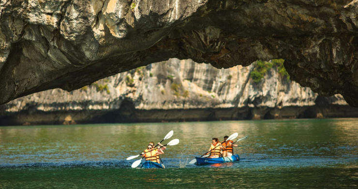 Discovering Caves By Kayaking