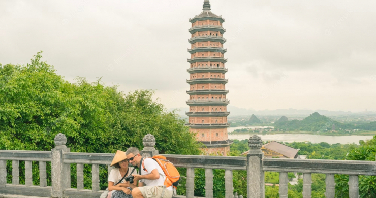 Take Some Spectacular Photos In Bai Dinh Pagoda
